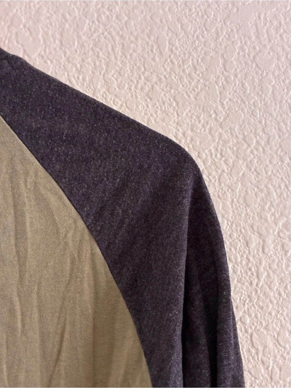 Hurley | Green and gray crew neck cotton blend long sleeve raglan t-shirt small